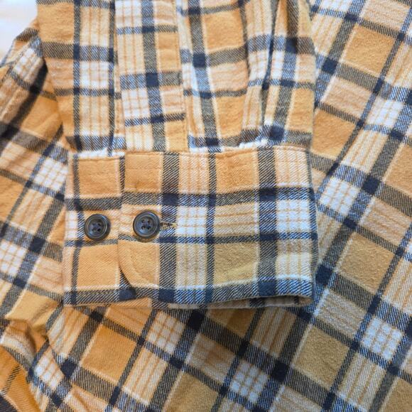 Cabela's Flannel Shirt Button-down Men's size large - Picture 7 of 9